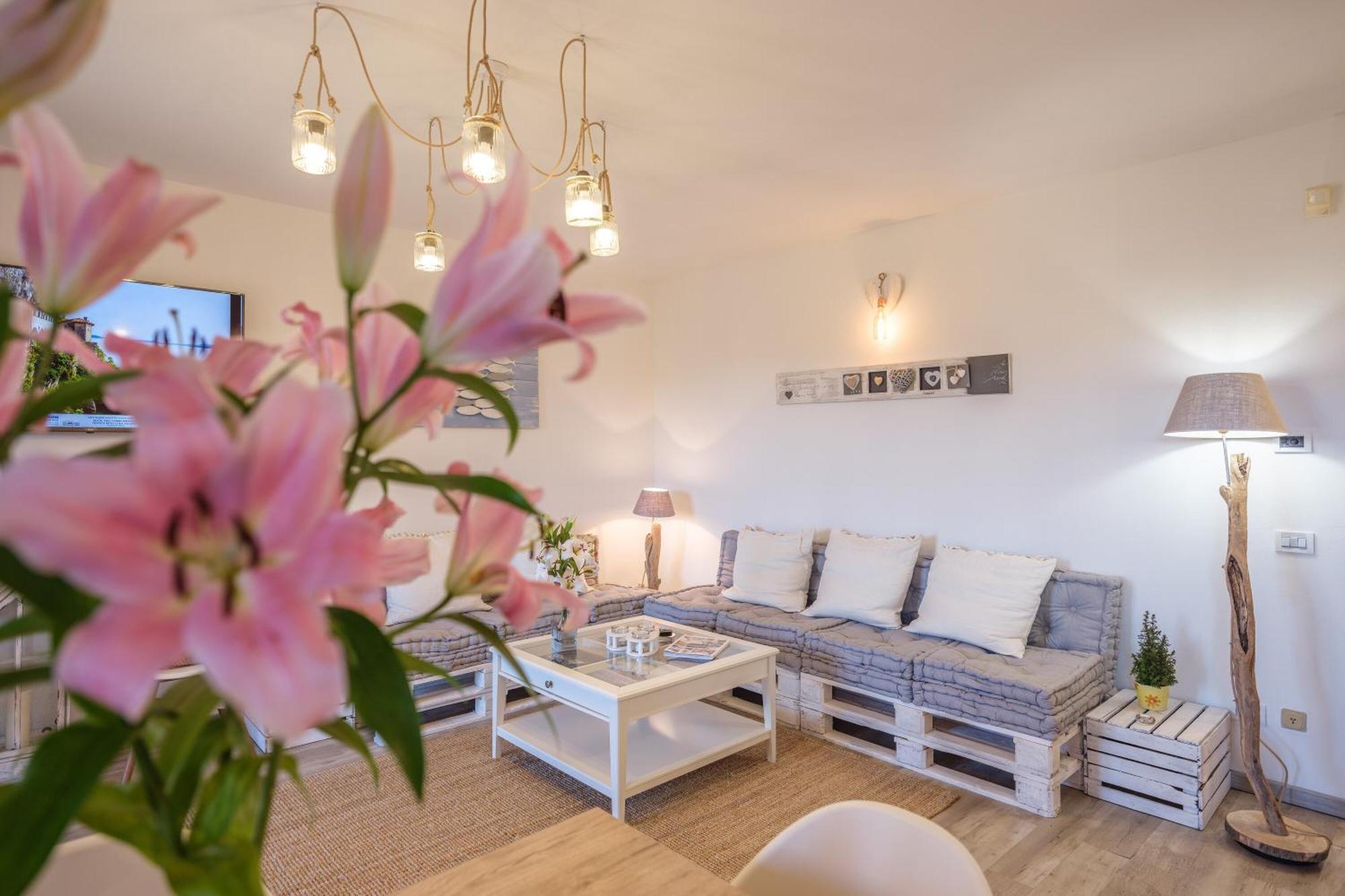 La Luna Nel Lago Lake View Garden - Happy Rentals Ispra Eksteriør billede